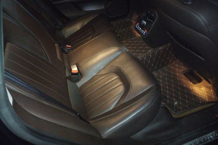 Used Maserati President 2013 3.0T Standard Model Left Rear Seat