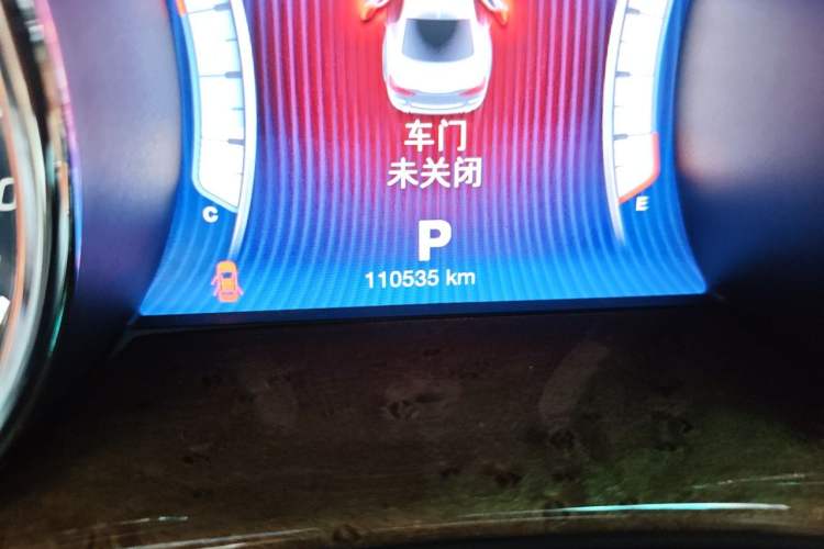 Used Maserati President 2013 3.0T Standard Model Odometer Close Up
