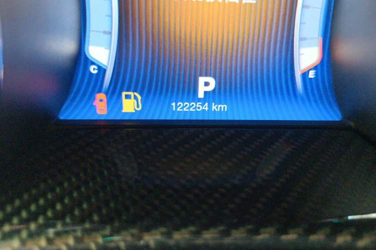 Used Maserati President 2013 3.0T Standard Model Odometer Close Up