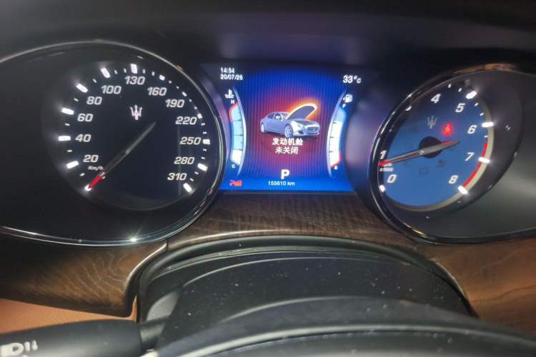 Used Maserati President 2013 3.0T Standard Model Odometer Close Up