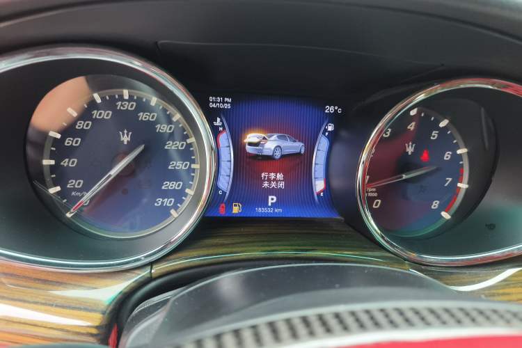 Used Maserati President 2013 3.0T Standard Model Odometer Close Up