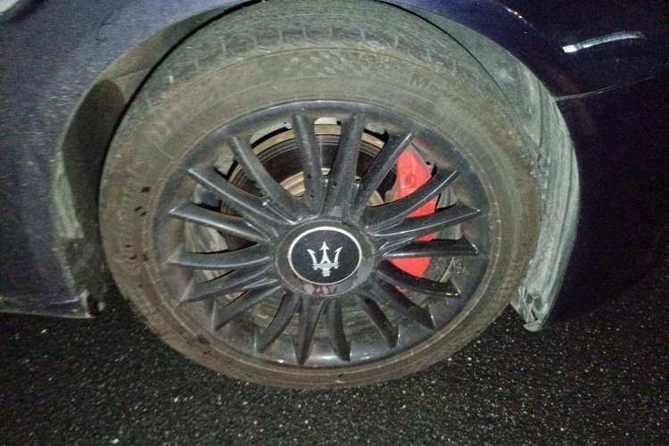 Used Maserati President 2013 3.0T Standard Model Right Front Wheel Hub