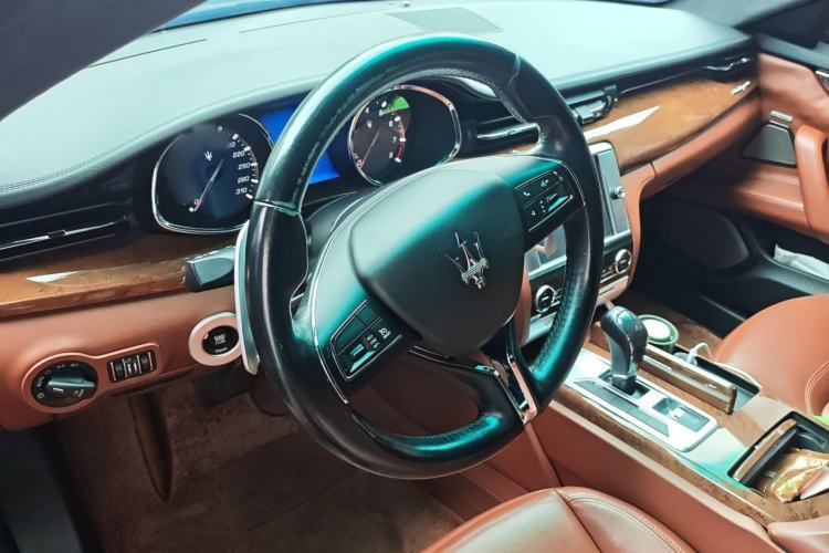 Used Maserati President 2013 3.0T Standard Model Steering Wheel
