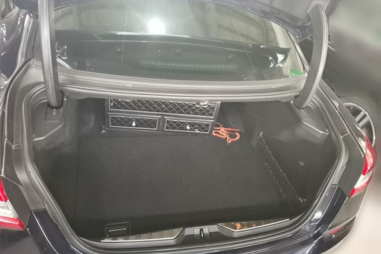 Used Maserati President 2013 3.0T Standard Model Trunk