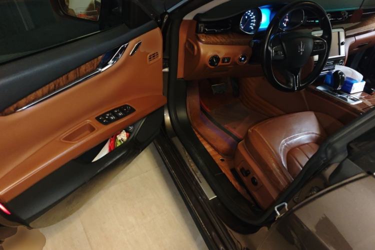 Used Maserati President 2013 3.0T Standard Model Driver Seat