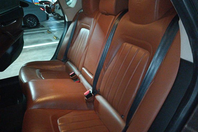 Used Maserati President 2013 3.0T Standard Model Left Rear Seat