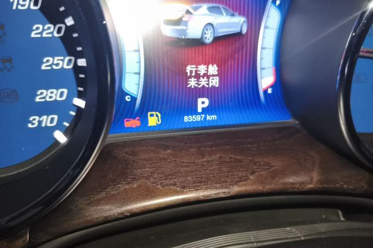 Used Maserati President 2013 3.0T Standard Model Odometer Close Up