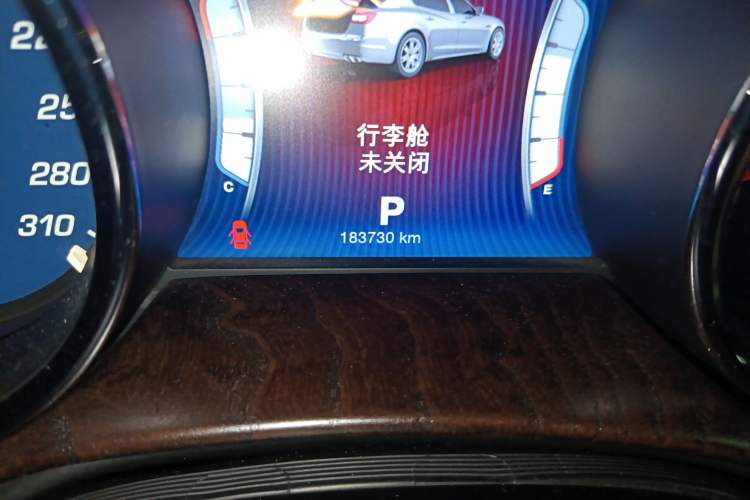 Used Maserati President 2013 3.0T Standard Model Odometer Close Up