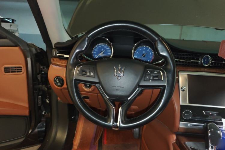 Used Maserati President 2013 3.0T Standard Model Steering Wheel
