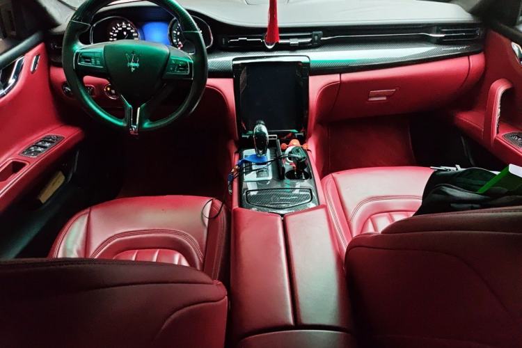Used Maserati President  Center Console