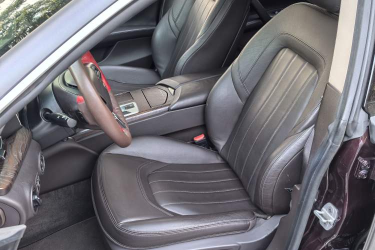 Used Maserati President 2013 3.0T Standard Model Interior 10