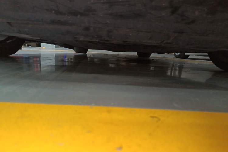 Used Maserati President 2013 3.0T Standard Model Chassis Front Right