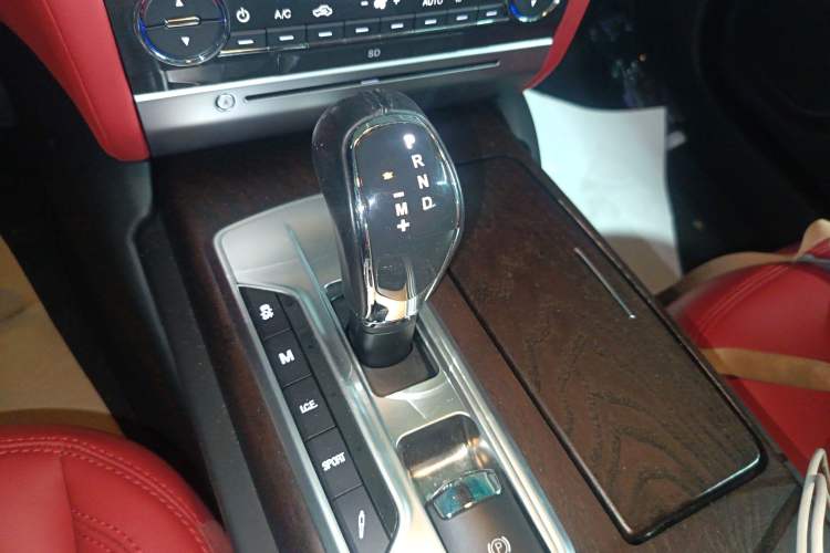 Used Maserati President 2013 3.0T Standard Model Gear Lever