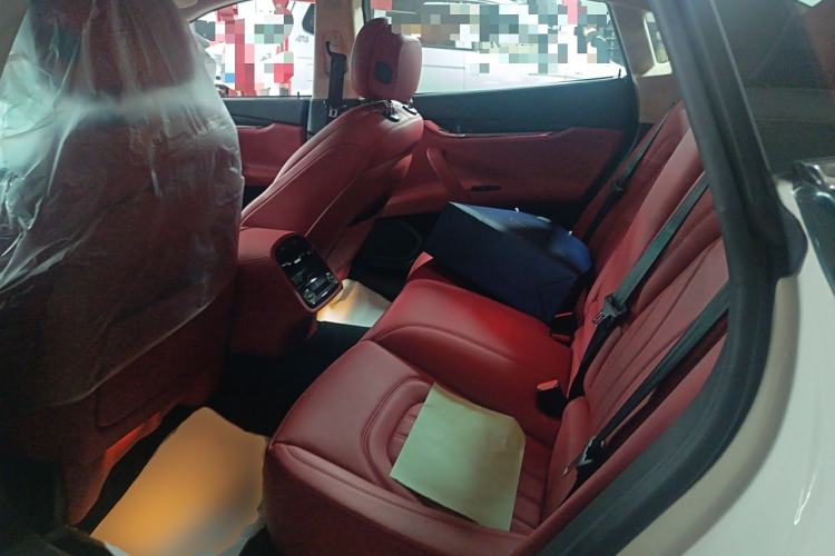 Used Maserati President 2013 3.0T Standard Model Left Rear Seat