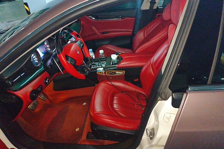 Used Maserati President 2013 3.0T Standard Model Left Front Seat