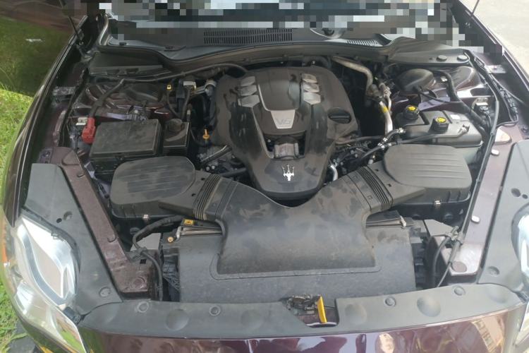 Used Maserati President 2013 3.0T Standard Model Engine Bay