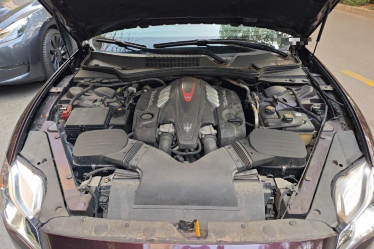 Used Maserati President 2013 3.8T Standard Model Engine Bay