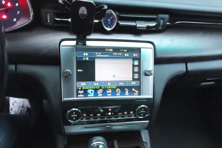Used Maserati President 2013 3.0T Standard Model Audio And AC Panel