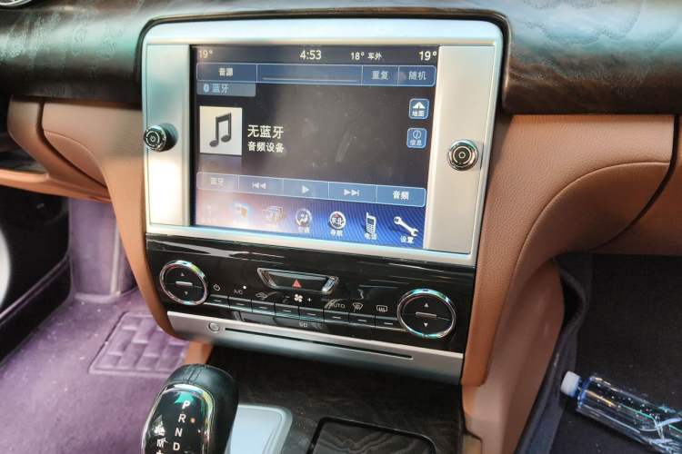 Used Maserati President 2013 3.0T Standard Model Audio And AC Panel