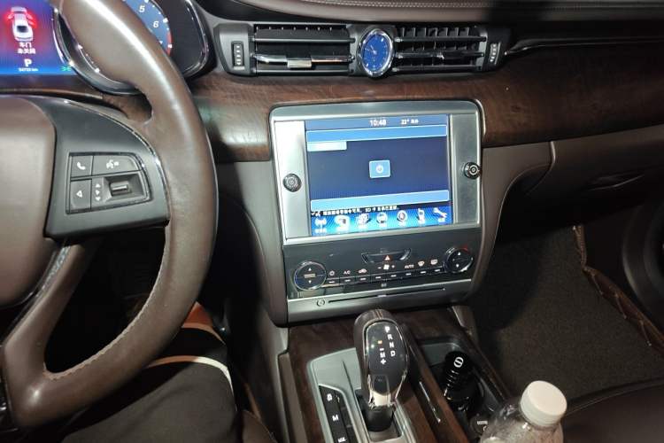 Used Maserati President 2013 3.0T Standard Model Audio And AC Panel