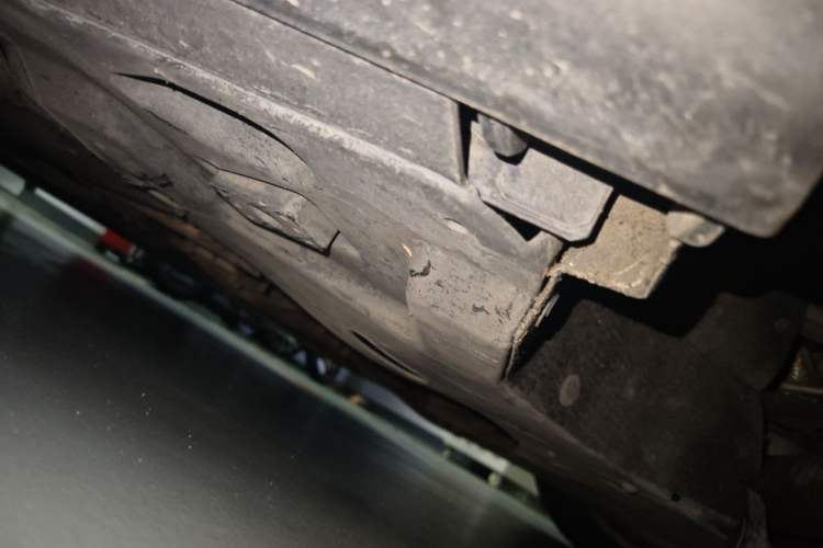 Used Maserati President 2013 3.0T Standard Model Chassis Front Right