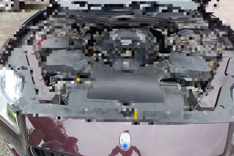 Used Maserati President 2013 3.0T Standard Model Engine Bay