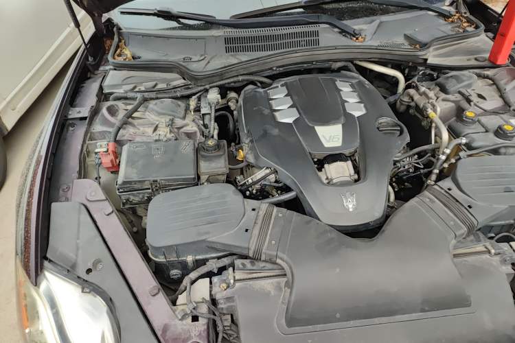 Used Maserati President 2013 3.0T Standard Model Engine Bay Right