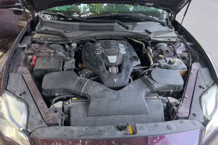 Used Maserati President 2013 3.0T Standard Model Engine Bay