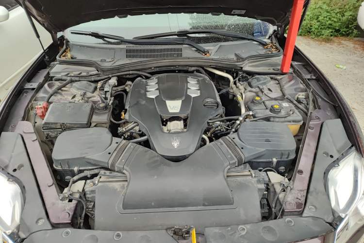 Used Maserati President 2013 3.0T Standard Model Engine Bay