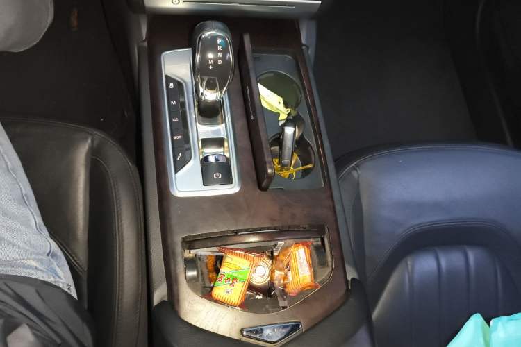 Used Maserati President 2013 3.0T Standard Model Gear Lever
