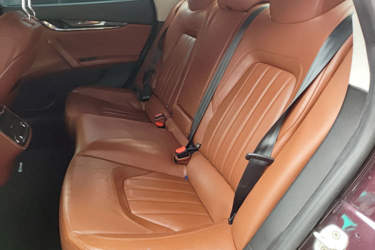Used Maserati President 2013 3.0T Standard Model Left Rear Seat
