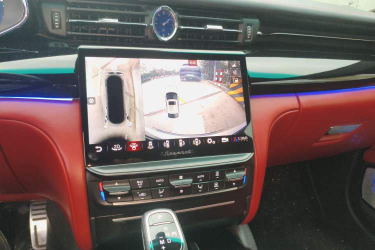 Used Maserati President 2013 3.0T Standard Model Audio And AC Panel