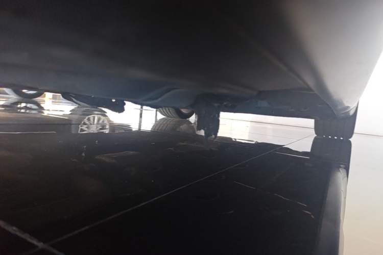 Used Maserati President  Chassis Front Left