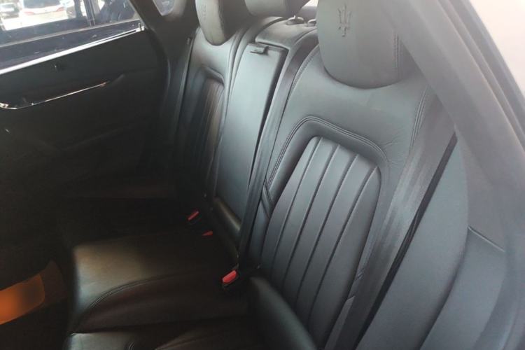 Used Maserati President  Left Rear Seat