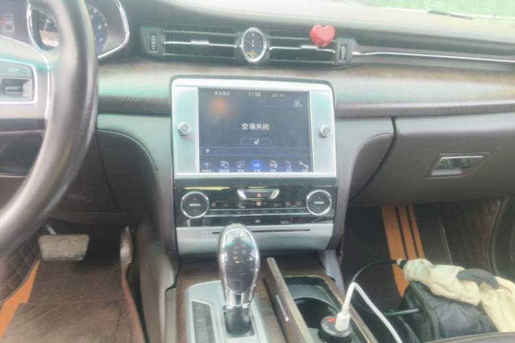 Used Maserati President 2013 3.0T Standard Model Audio And AC Panel