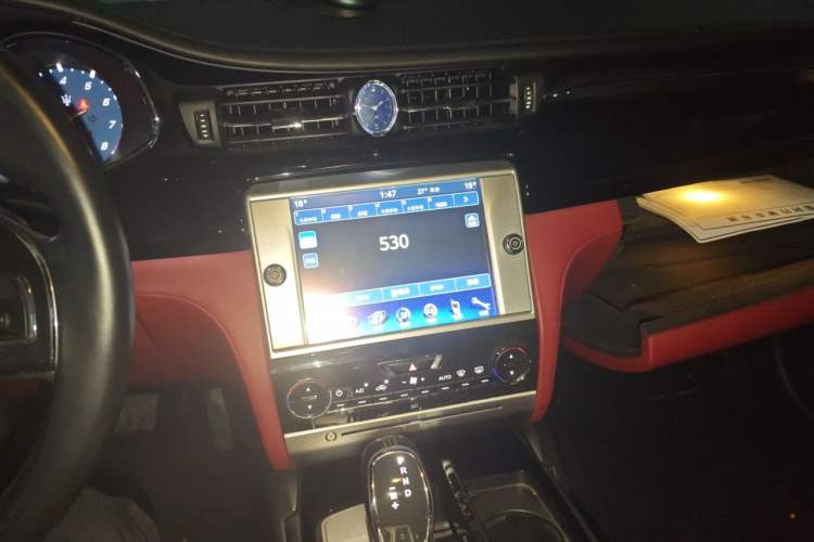 Used Maserati President 2013 3.0T Standard Model Audio And AC Panel