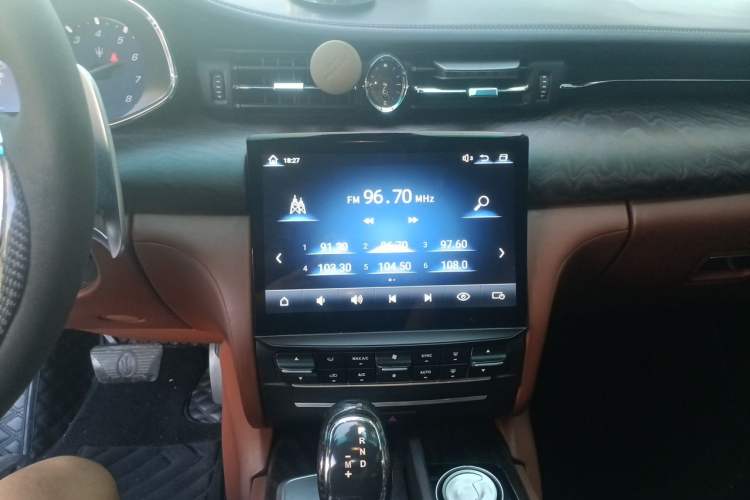 Used Maserati President 2013 3.0T Standard Model Audio And AC Panel