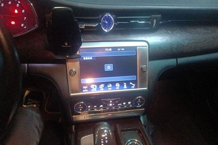 Used Maserati President 2013 3.0T Standard Model Audio And AC Panel