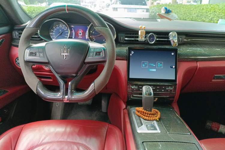 Used Maserati President 2013 3.0T Standard Model Center Console