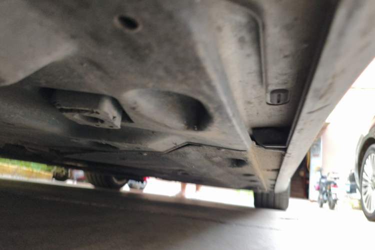 Used Maserati President 2013 3.0T Standard Model Chassis Front Left