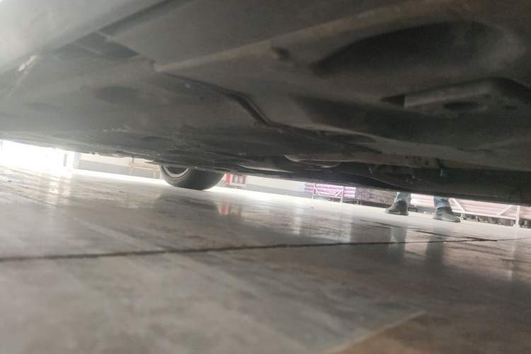 Used Maserati President 2013 3.0T Standard Model Chassis Front Right