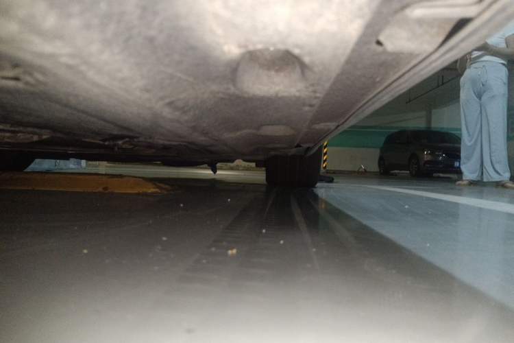 Used Maserati President 2013 3.0T Standard Model Chassis Front Right