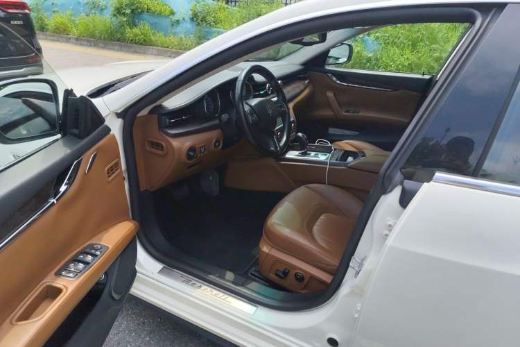 Used Maserati President 2013 3.0T Standard Model Driver Seat