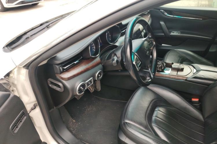 Used Maserati President 2013 3.0T Standard Model Driver Seat