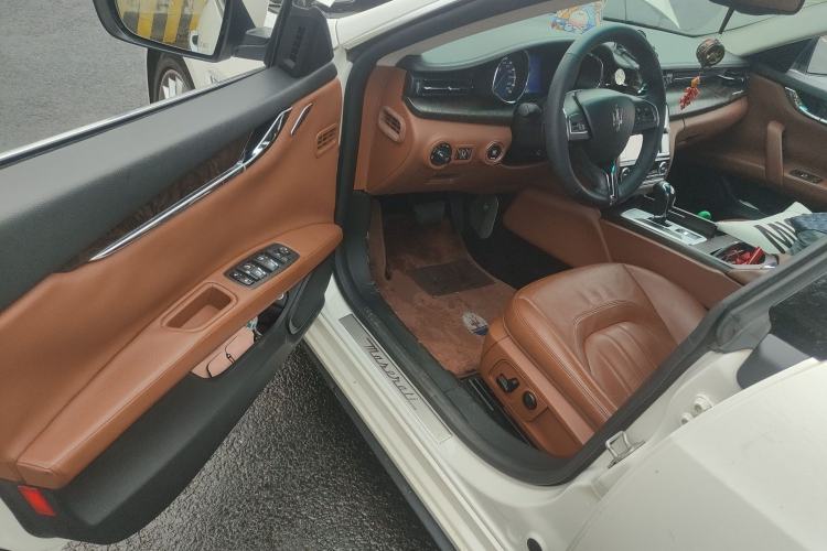 Used Maserati President 2013 3.0T Standard Model Driver Seat