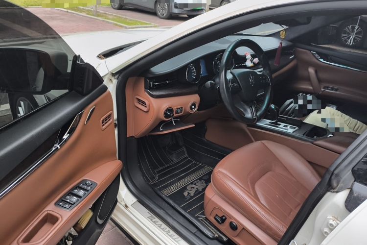 Used Maserati President 2013 3.0T Standard Model Driver Seat