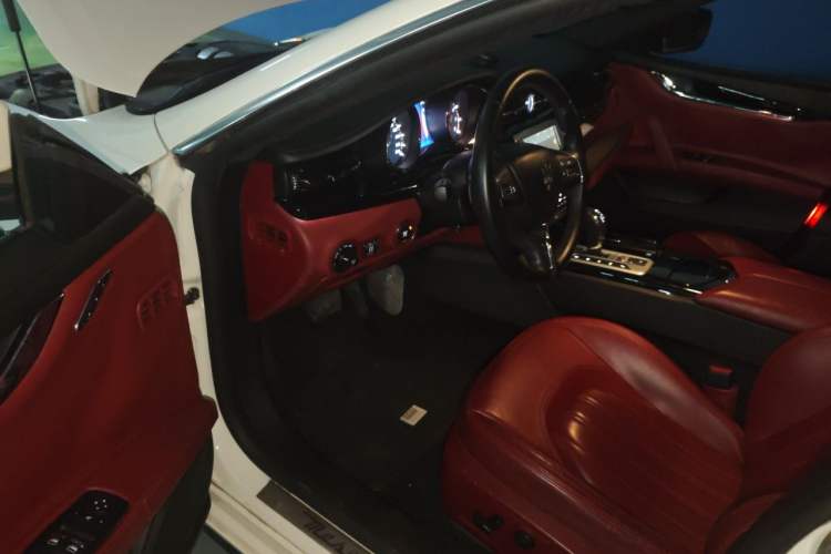 Used Maserati President 2013 3.0T Standard Model Driver Seat