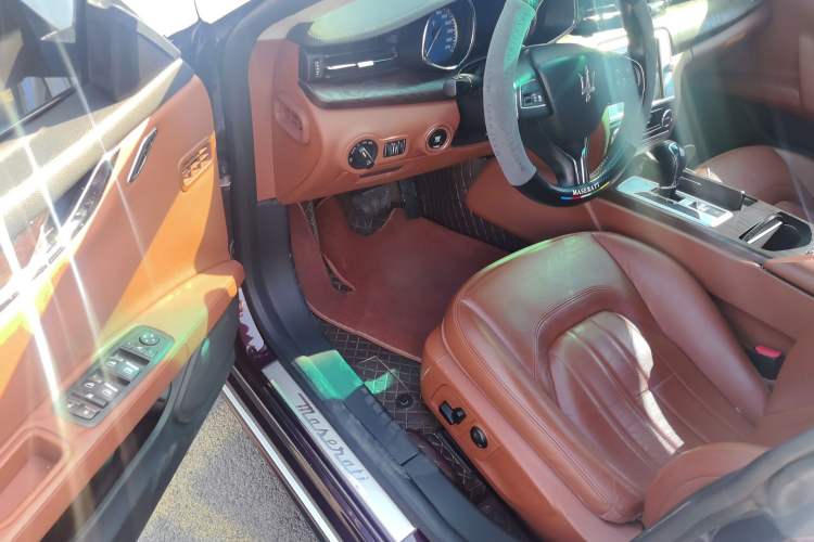 Used Maserati President 2013 3.0T Standard Model Driver Seat