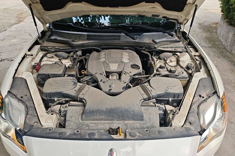 Used Maserati President 2013 3.0T Standard Model Engine Bay