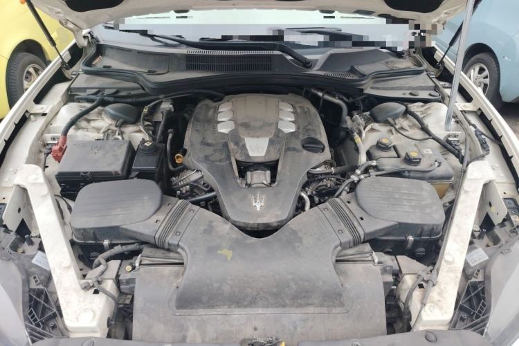 Used Maserati President 2013 3.0T Standard Model Engine Bay